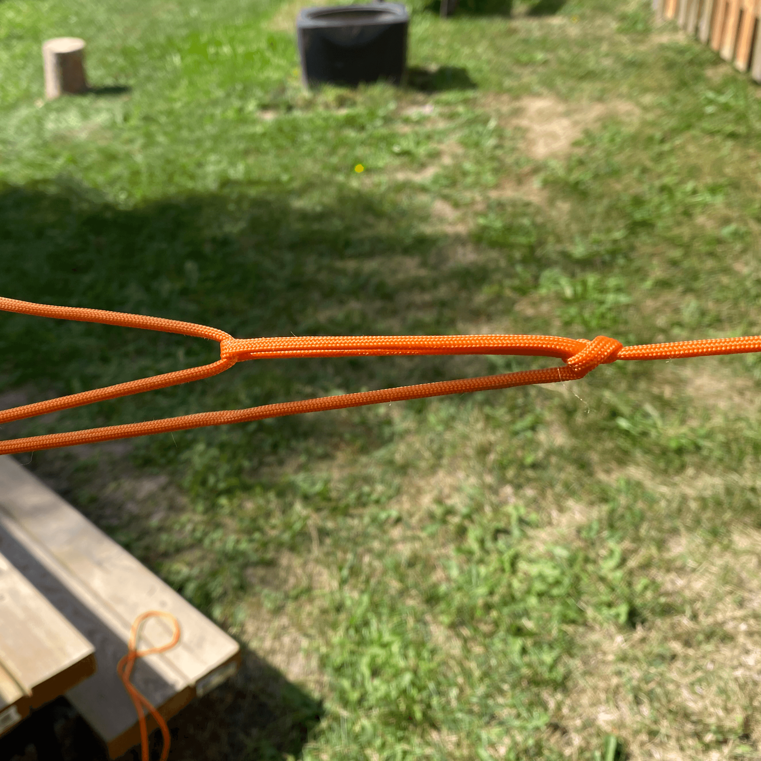 pass the working end throught the pulley loop